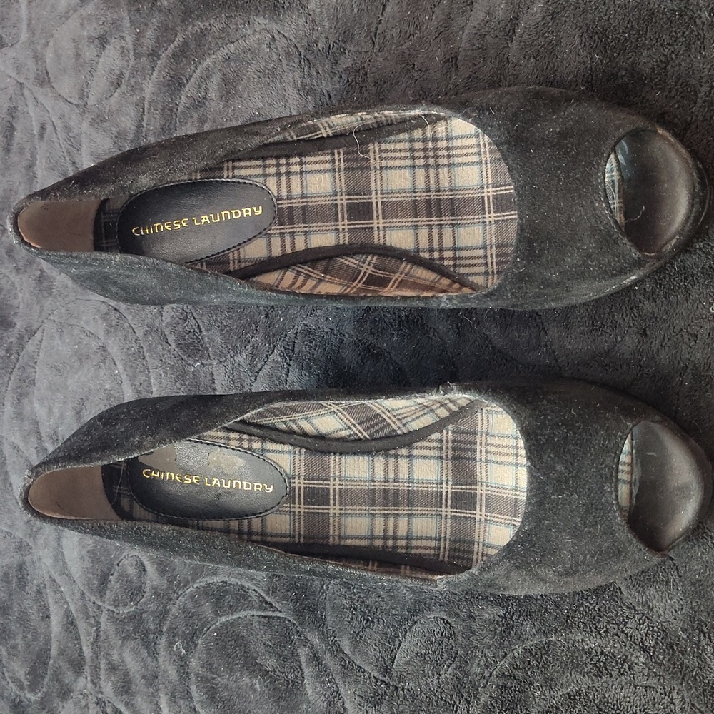 CHINESE LAUNDRY WOMENS SUADE 4" OPEN TOE